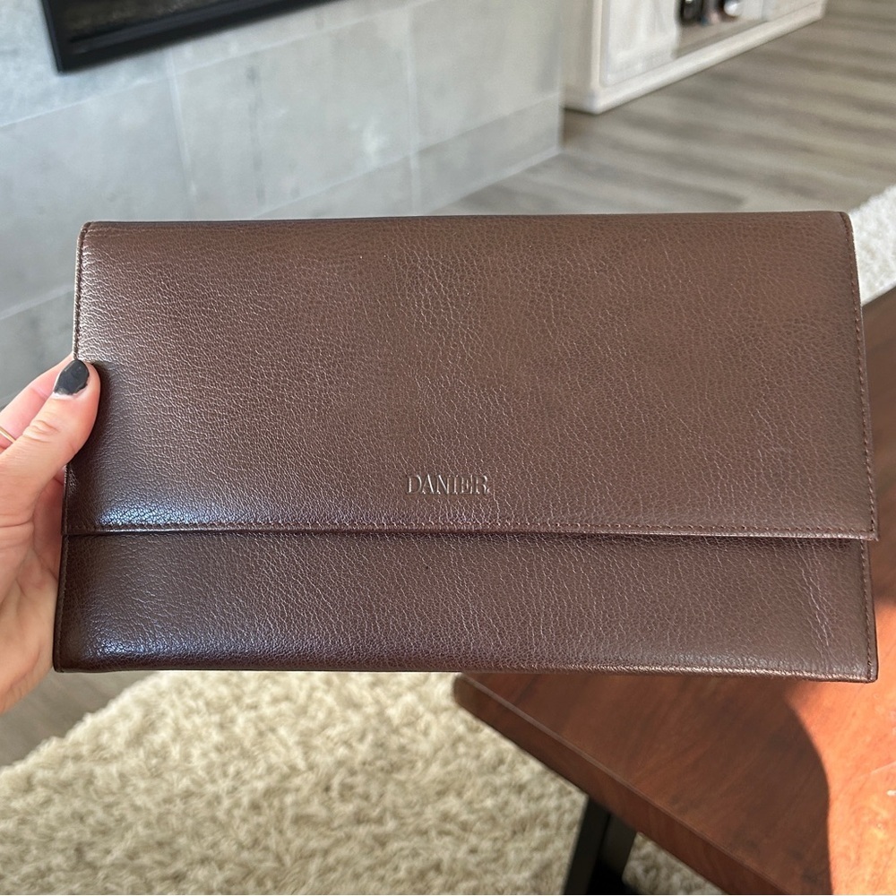 Danier Leather Travel Clutch - Picture 5 of 14